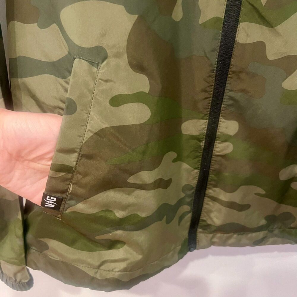 Violent Gentlemen Hockey Club (VGHC) Camo Windbreaker - Size Medium - Picture 5 of 12